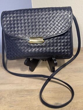 Vintage Ganson Woven Leather Crossbody Bag Navy Gold Tone